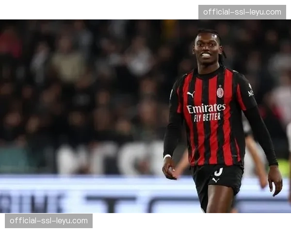 莱奥耻骨炎症反复发作，AC米兰锋线核心冲刺期状态成疑